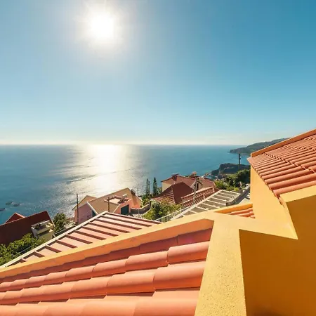 Camarata Flat By Mth * Campanário