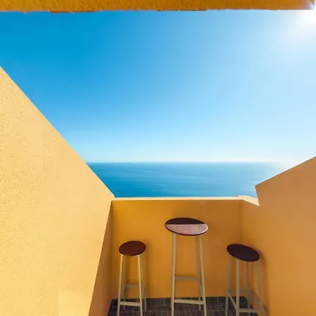 Camarata Flat By Mth *